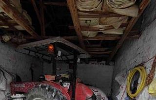 Traktörle duvar arasına sıkışan kişi kurtarılamadı