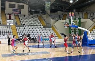 Turgutlu Belediyespor U18 Kız Basketbol Takımı...