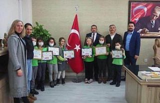 Türkiye ve dünya birincisi unvanlı öğrenciler...