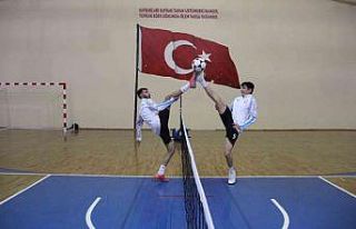 Türkiye’nin ilk ayak tenisi şampiyonu, Avrupa...