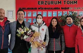 Türkiye’nin kayaktaki gururu Ceren çiçeklerle...