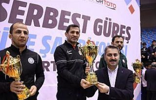 U20 Serbest Stil Erkekler Türkiye Güreş Şampiyonası...