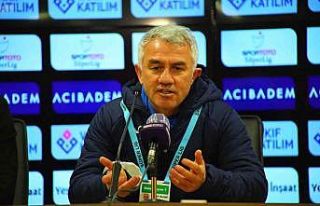 Ümit Şengül: "Ligde rahat konuma geldiğimizi...