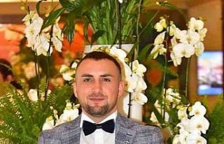 Ünlü modacı Andıç hünerini müzikte de konuşturdu