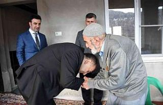 Vali Çuhadar, Kore gazileriyle bir araya geldi