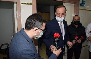 Vali Erin sağlık çalışanlarıyla buluştu