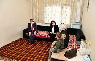 Vali Gürel, ailelerle buluşmaya devam ediyor