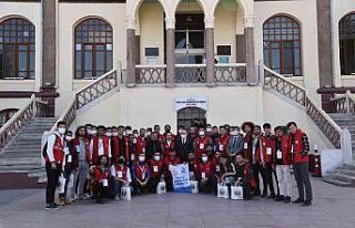 Vali Karadeniz, 40 ilden gençlerle buluştu