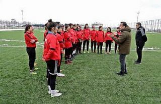 Van Büyükşehir Belediyesi Kadın Futbol Takımı...