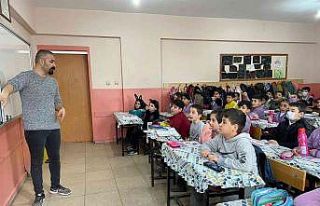 Van Büyükşehir Belediyesinden öğrencilere çevre...