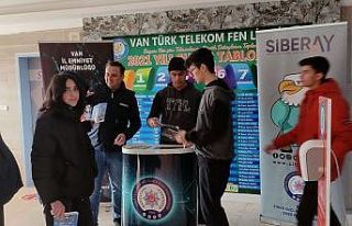Van polisinden öğrencilere internet kullanımı...