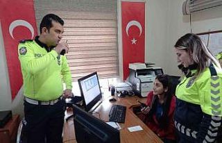 Van polisinden öğrencilere temel trafik eğitimi