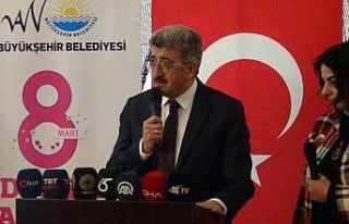 Van Valisi Bilmez: “Hiçbir neden savaşları meşru...