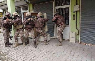 Van’da kullanılmayan iş yerinde 30 kaçak göçmen...