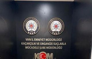Van’da sahte 60 şişe alkollü içki ele geçirildi