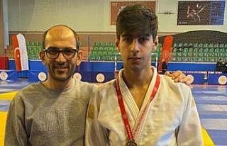 Vanlı judocudan altın madalya