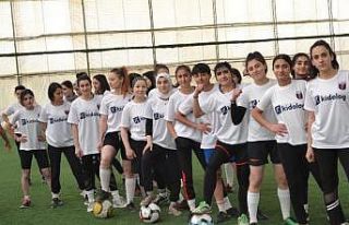 Vanlı yeşil sahanın sultanları şampiyonluğu...