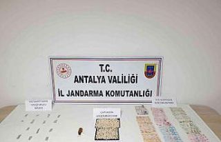 Yabancı uyruklu şahıs evinde 100 bin liralık uyuşturucu...