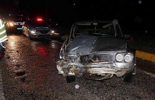 Yağışlı hava zincirleme kazaya neden oldu: 2 yaralı