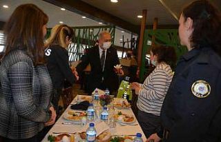Yalova’da kadın polisler kahvaltıda buluştu