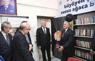 Yavuz Selim Ortaokulu kütüphanesine kavuştu