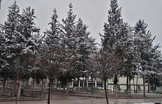 Yavuzeli’nde kar yağışının ardından buzlanma...