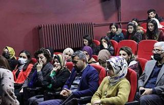 Yazar-Şair Engin, öğrencilerle buluştu