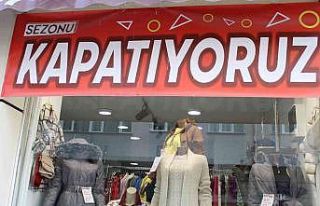 Yeni sezon için birçok esnaf kışlık ürünlerde...