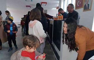 Yenişehir’de ücretsiz tiyatro şenliği başladı