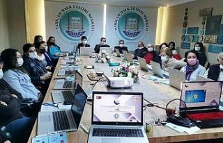 Yetişkinlere teknoloji destekli eğitim