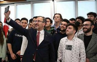 Yıldırımlı gençlerden Kasapoğlu’na iade-i...