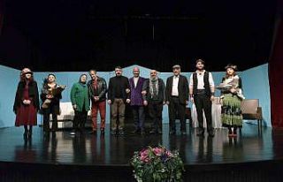 Yıldırımlılar tiyatroda buluştu