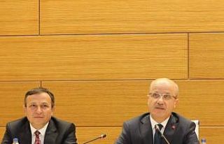 YÖK Başkanı Prof. Dr. Özvar, ERÜ Senato Üyeleri...