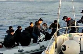 Yunanlılar Türk karasularına itti, 8 göçmen kurtarıldı