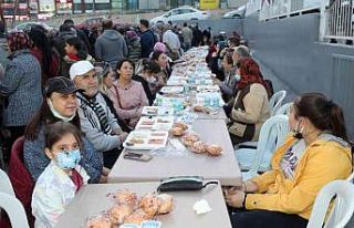 2 bin kişi Ata’da iftar yaptı
