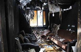 3 yaşındaki çocuğun çakmakla oyunu 3 evi kül...