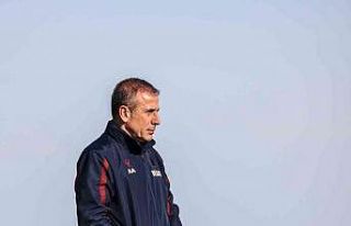 Abdullah Avcı, yeni teknik ekibe sahip Beşiktaş’ı...