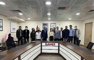 Acil sağlık hizmetlerinde ilk yardım eğitimleri...