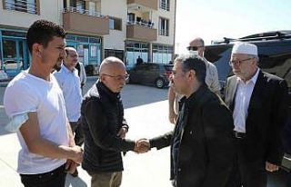 Acılı aileyi Vali Atay yalnız bırakmadı