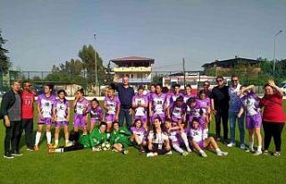 Adana 01 Kadın Futbol Kulübü Play Off’ta