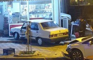 Adıyaman’da iki otomobil çarpıştı: 2 yaralı