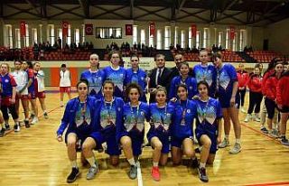 ADÜ Kadın Basketbol Takımı Süper Lig elemelerine...