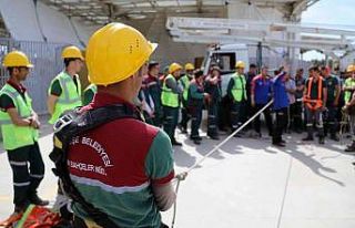 AFAD uzmanlarından Menteşe Belediyesi personeline...