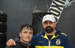 Ağrılı sporcudan büyük başarı