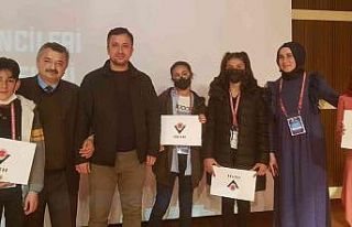 Ahmet Yesevi İmam Hatip Ortaokulu’na iki ödül...