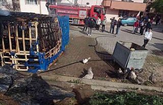 Ahşap garajda çıkan yangında 1 otomobil hasar...