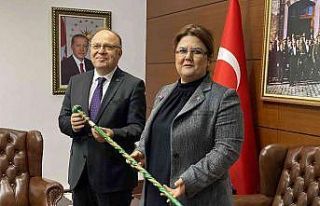 Aile ve Sosyal Hizmetler Bakanı Derya Yanık Zonguldak’ta