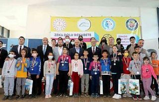 Akıl ve Zeka Oyunları Turnuvasında ödüller sahiplerini...