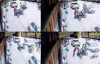 Akılalmaz olay! Husumetlisinin üstüne böyle araba...