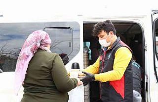 Aksaray Belediyesi her gün 2 bin ailenin sofrasına...